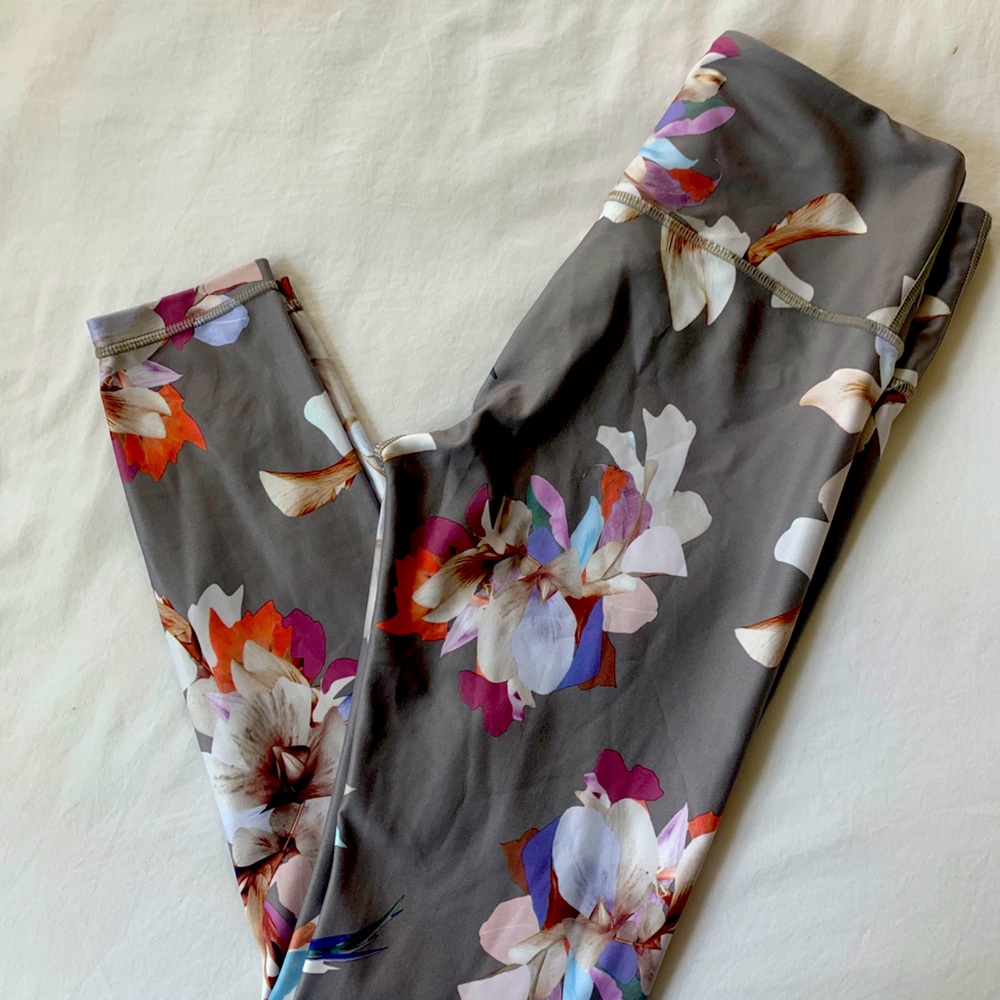 Athleta Crop Leggings